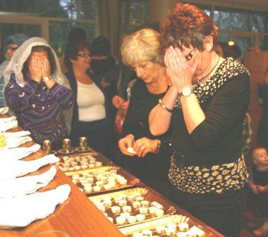 De sjabbatkaarsen aansteken in weekend op de Veluwe